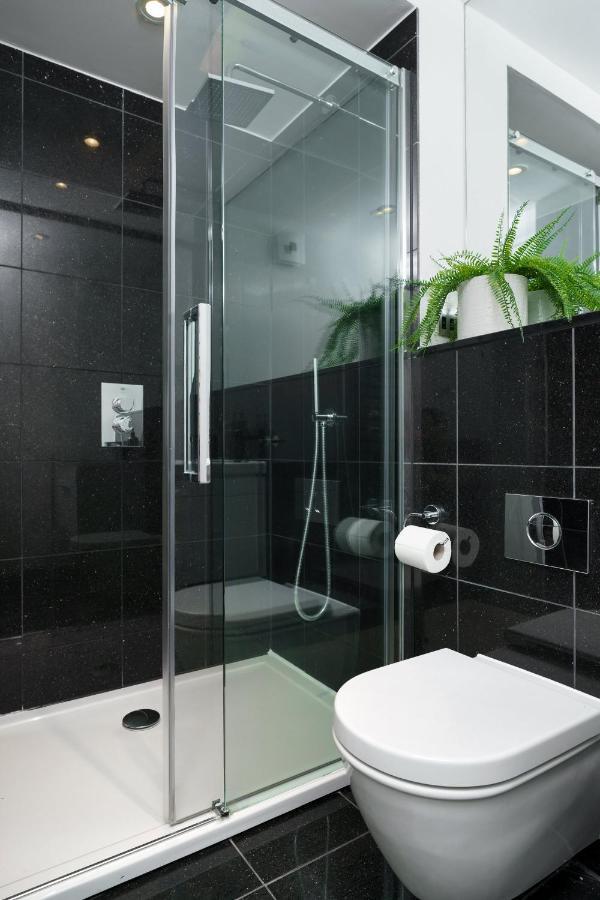 伦敦Aircon 2 Bedr, 3 Beds, 2 Bath Covent Garden, Subway公寓 外观 照片